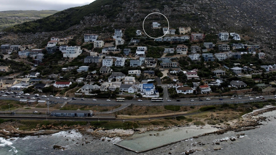 3 Bedroom Property for Sale in Cairnside Western Cape